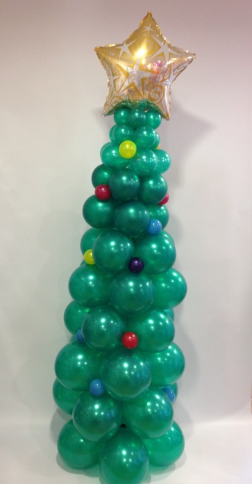 Christmas Tree Balloon Sculpture